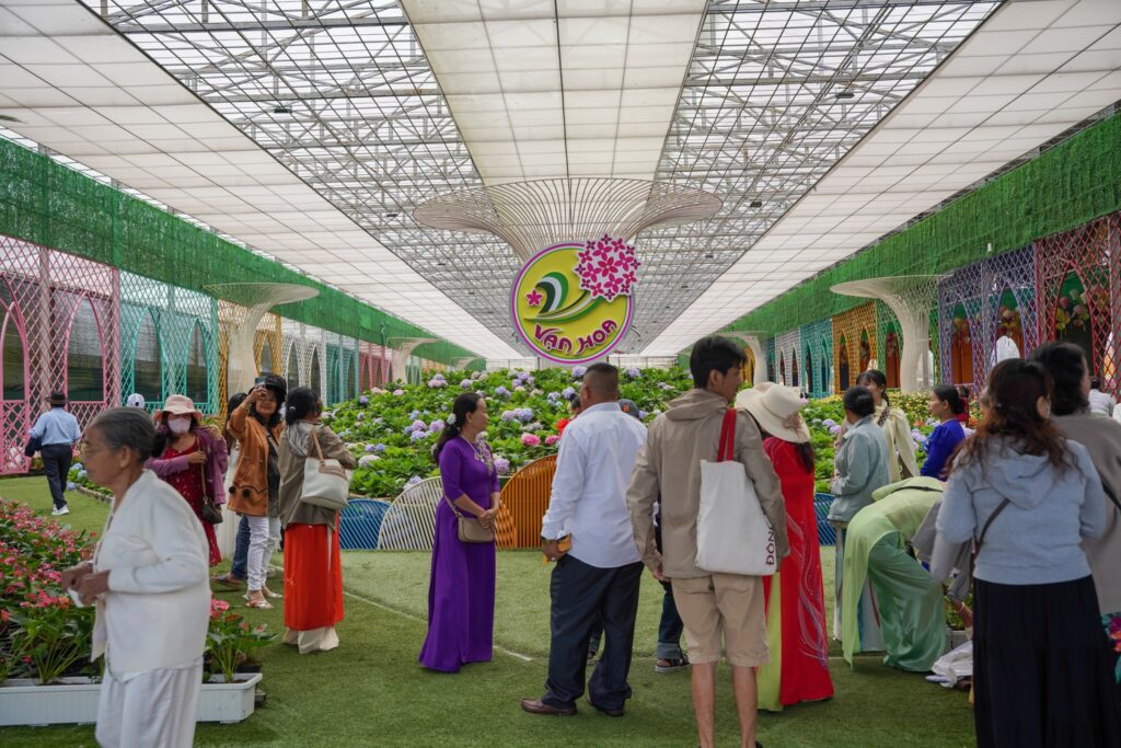 Gợi ý tour du lịch Đà Lạt nhẹ nhàng cho khách lớn tuổi