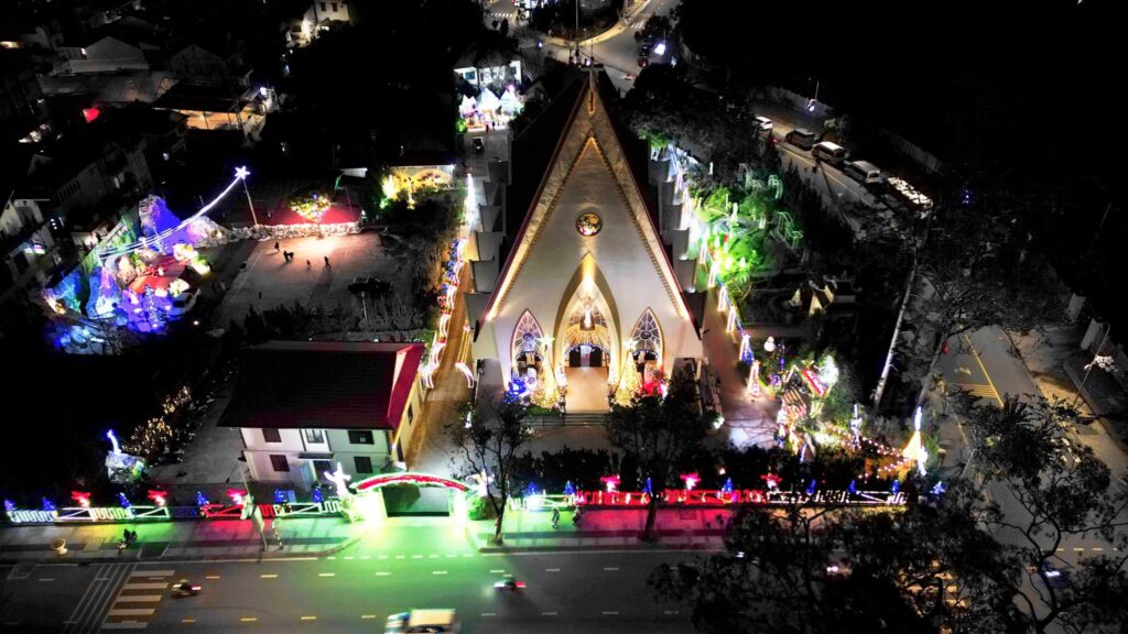 10 nhà thờ đẹp nhất đà lạt