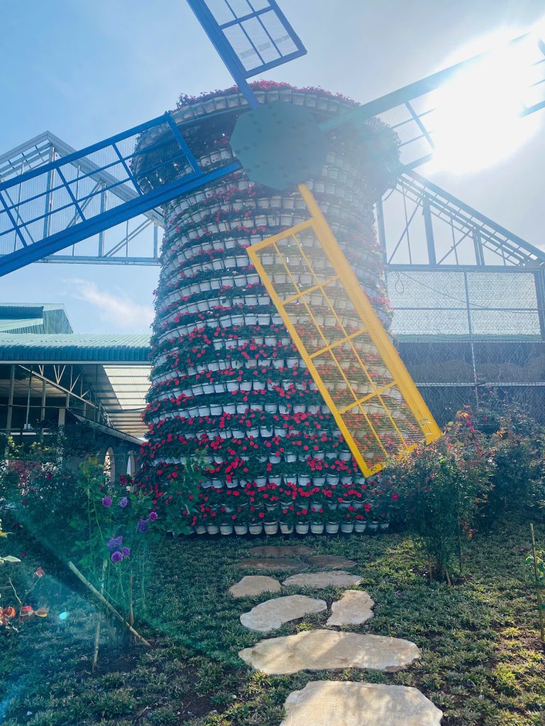 Trải nghiệm một châu Âu thu nhỏ tại Vạn Hoa Đà Lạt