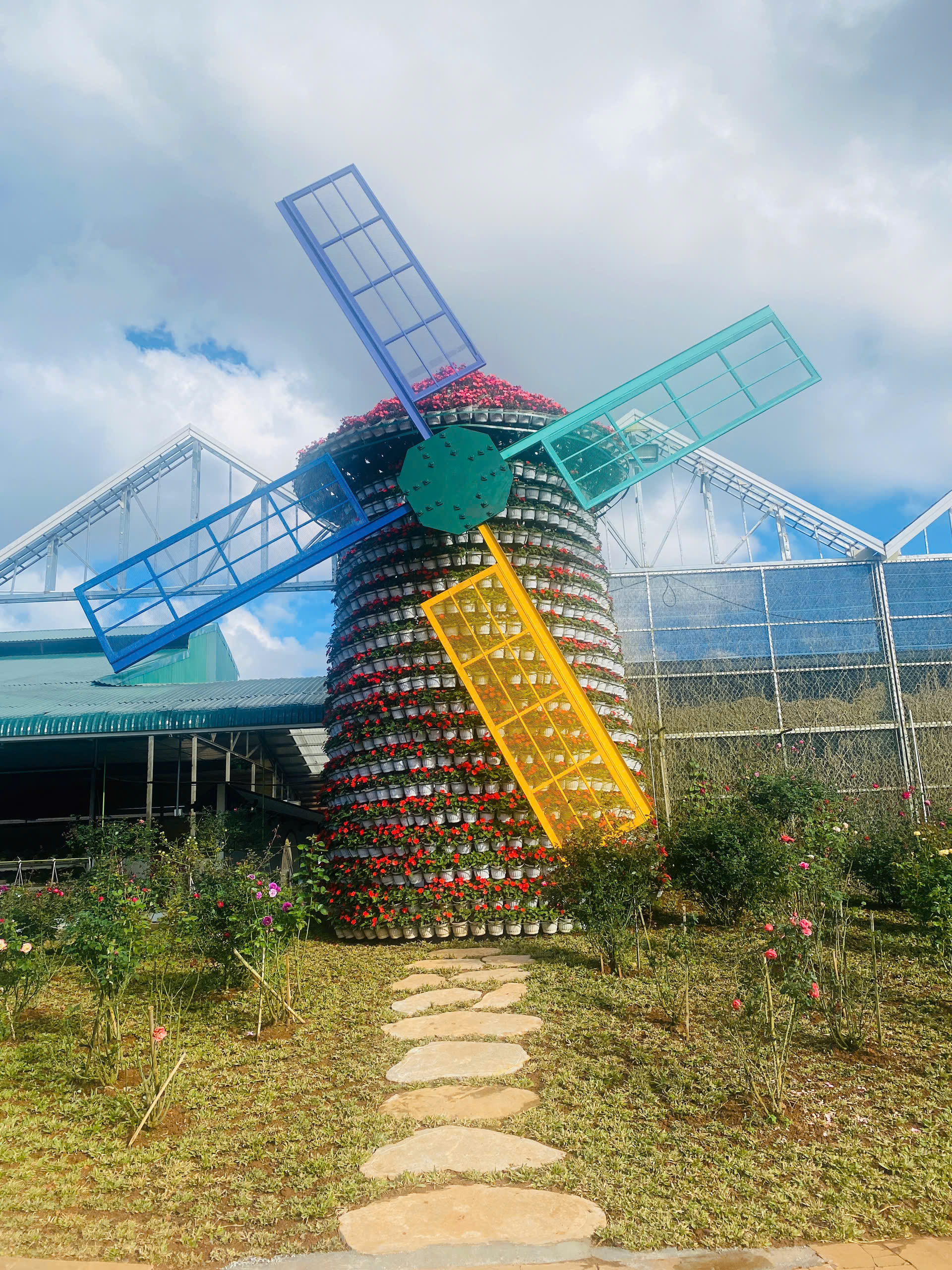 Trải nghiệm một châu Âu thu nhỏ tại Vạn Hoa Đà Lạt