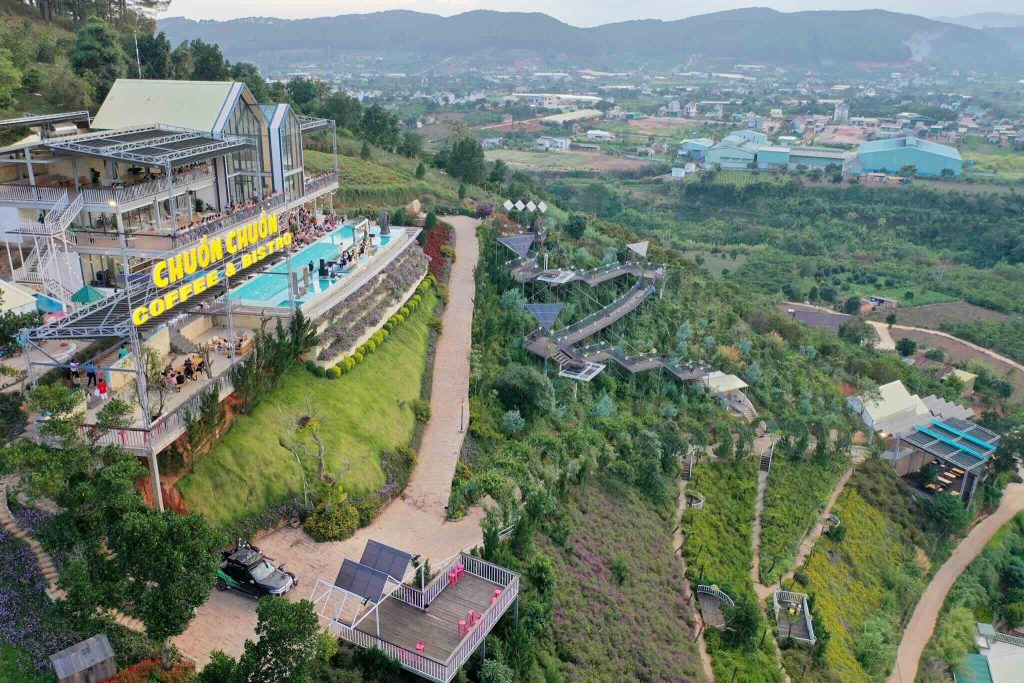 Khám phá 10 khu du lịch có nhà hàng và cafe tại Đà Lạt được yêu thích nhất